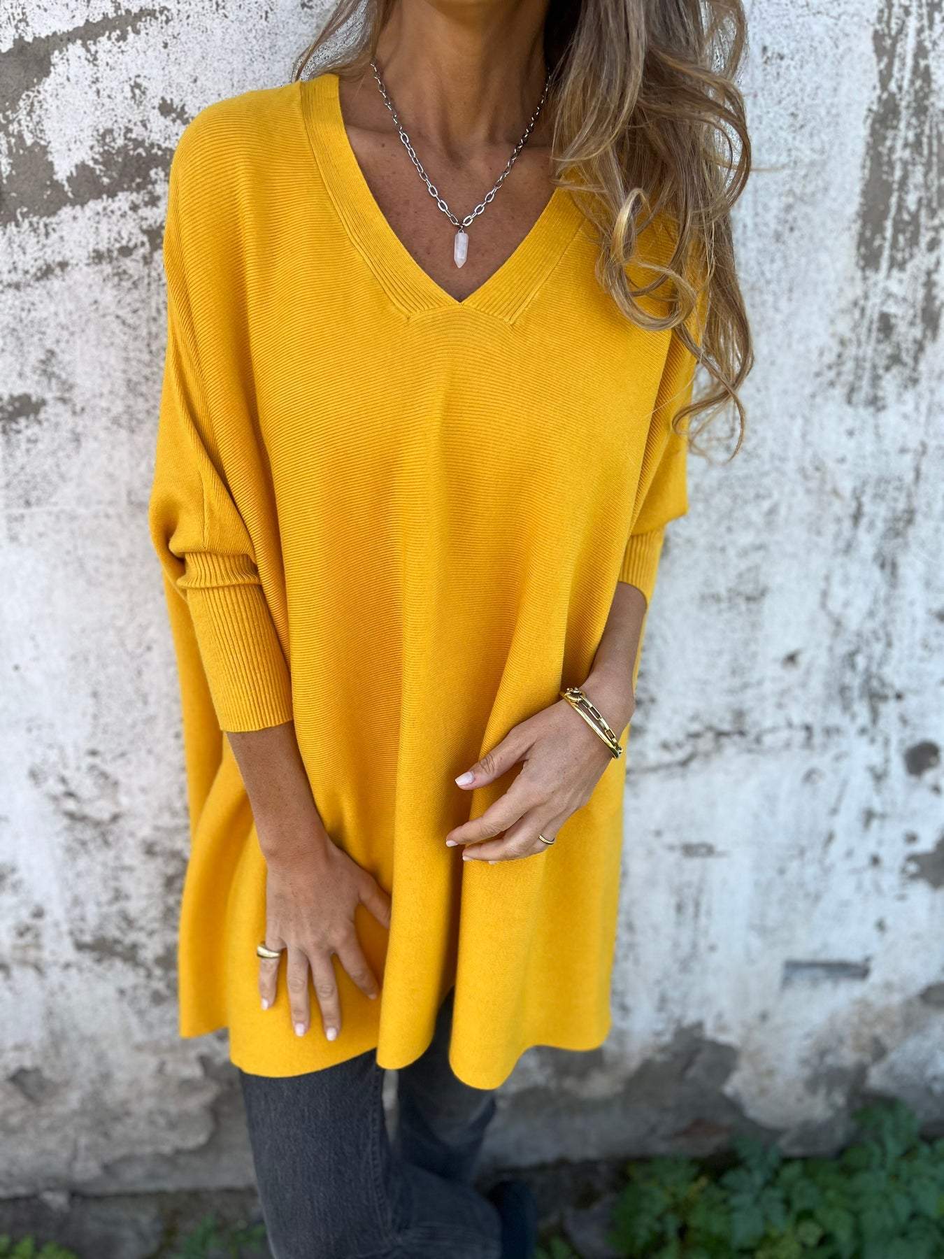 Maglione oversize da donna in maglia con scollo a V, nero