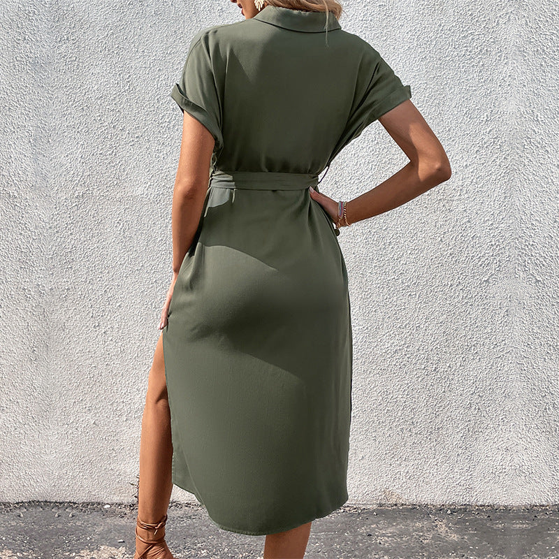 Elegante abito midi abbottonato semplice per le donne