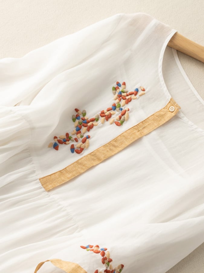 Abito da donna - Abito in cotone e lino ricamato con design etnico e vestibilità comoda