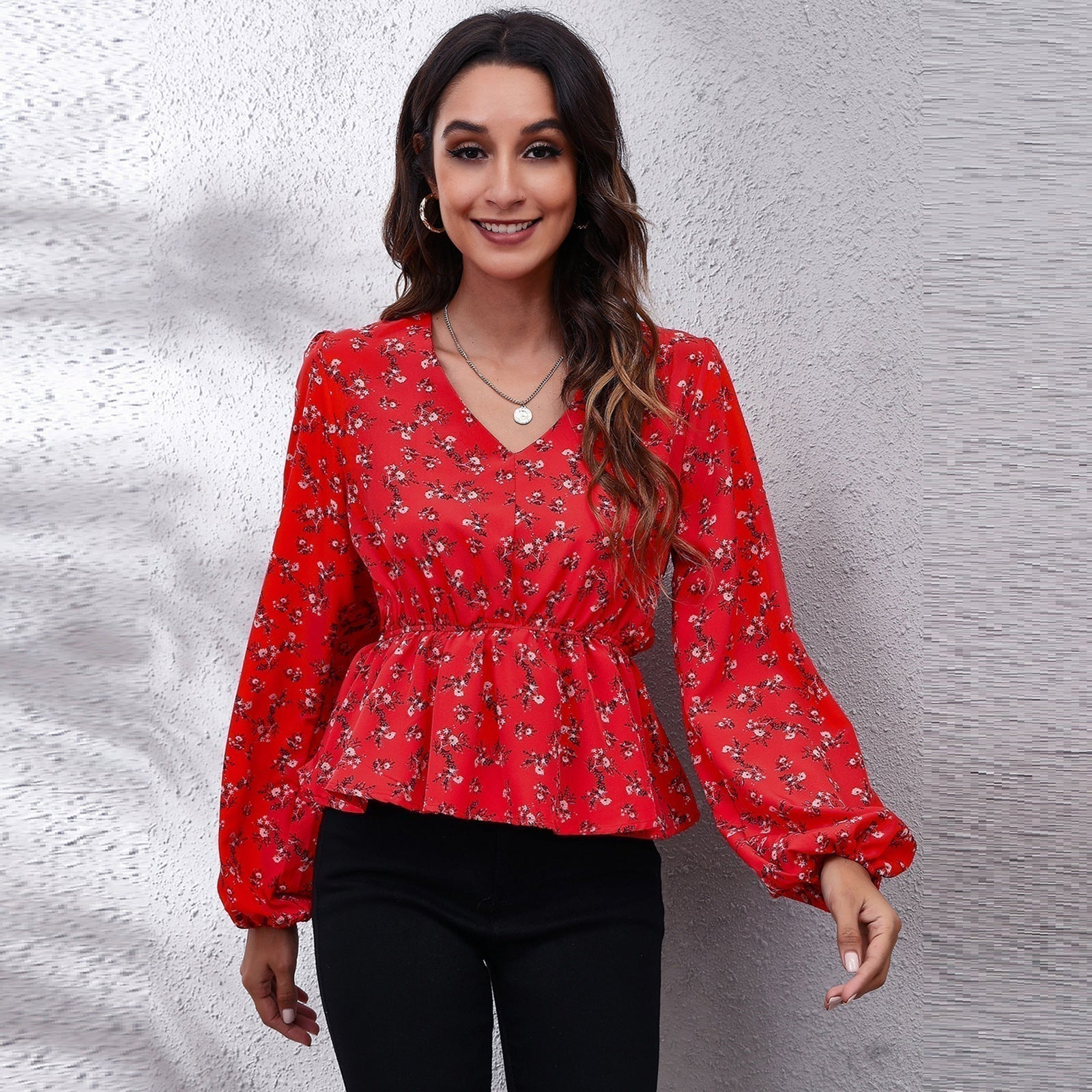 Blusa da donna ariosa e colorata con motivo