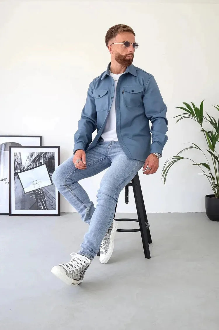 Camicia da uomo con bottoni eleganti e di qualità