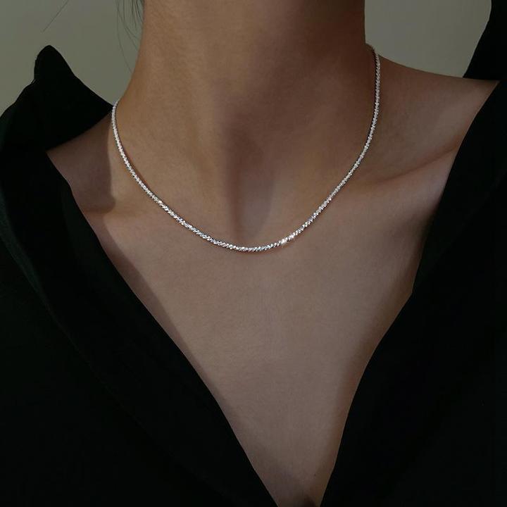 Set di collane in argento di lusso