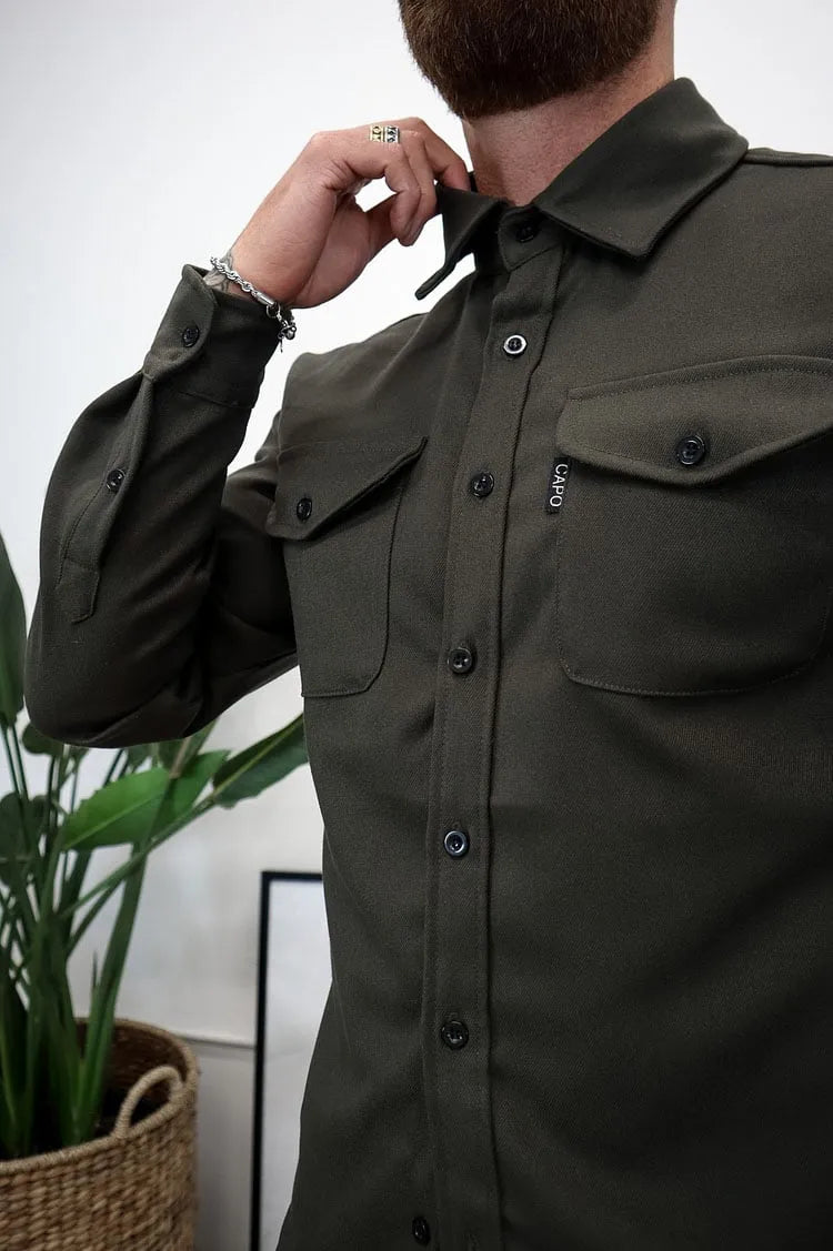 Camicia da uomo con bottoni eleganti e di qualità