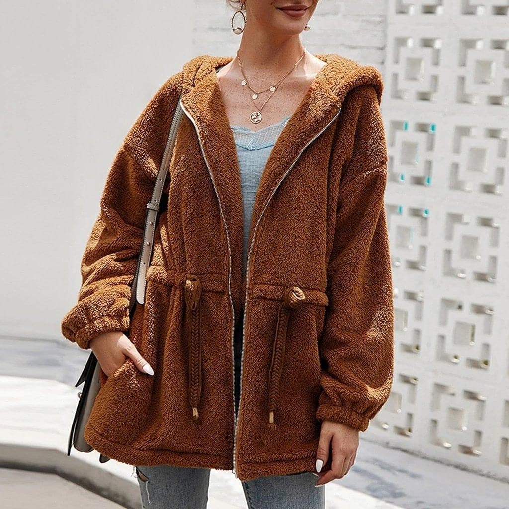 Giacca oversize in pile spesso da donna con cappuccio: comfort ed eleganza per l'inverno
