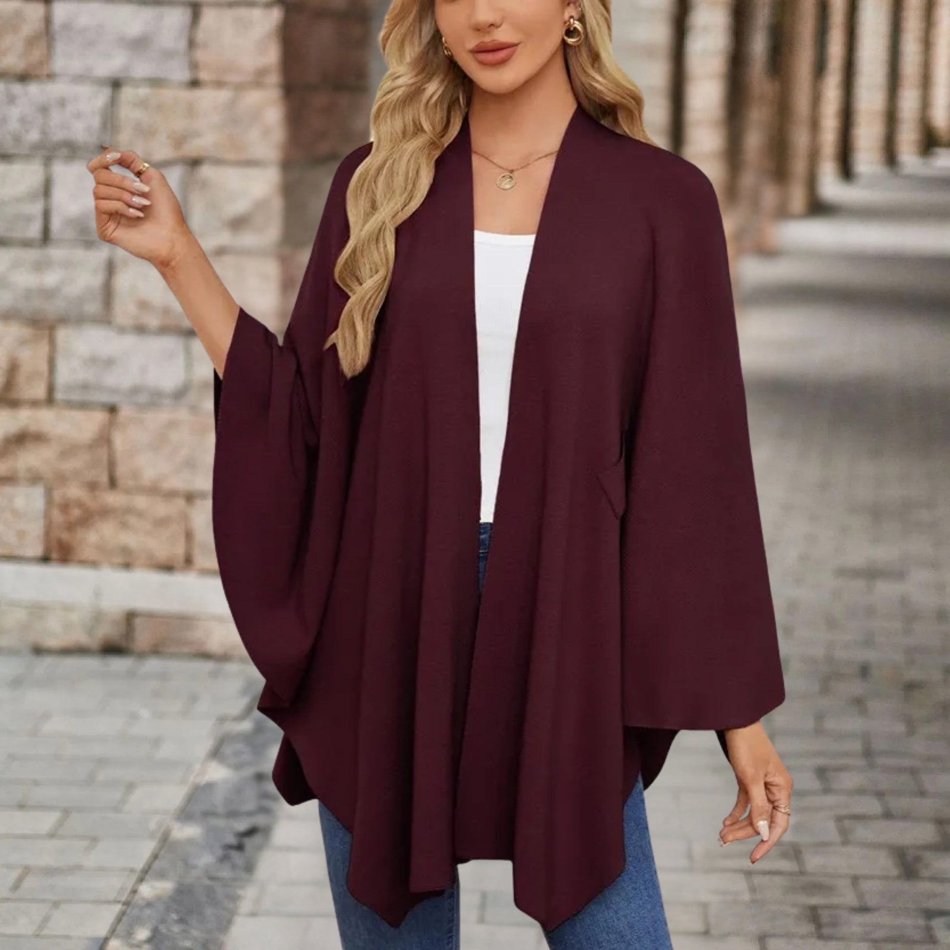 Poncho chic ed elegante per donna