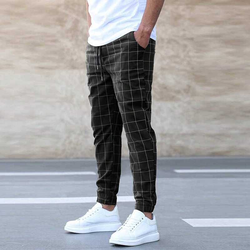 Pantaloni chinos a quadri slim di tendenza per uomo