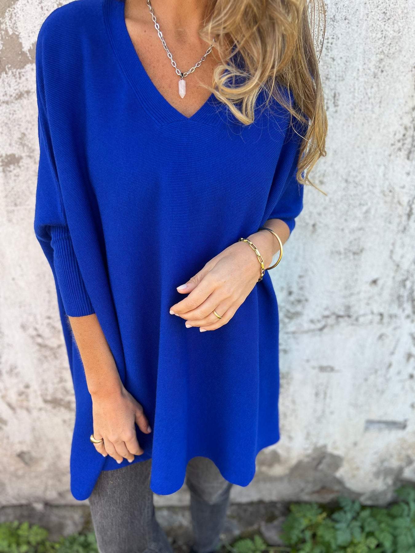 Maglione oversize da donna in maglia con scollo a V, nero