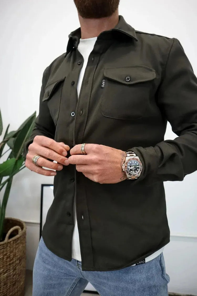 Camicia da uomo con bottoni eleganti e di qualità