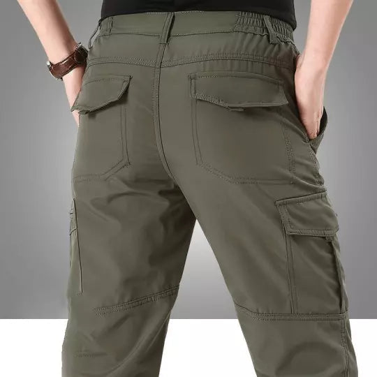 Pantaloni tattici da uomo: resistenti, funzionali e pronti all'azione