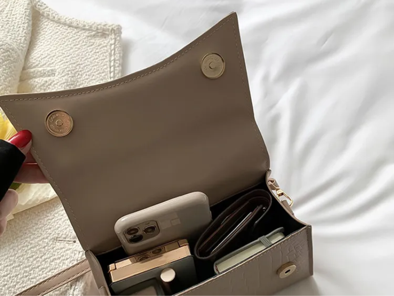 Borsa da donna | Con comoda maniglia superiore