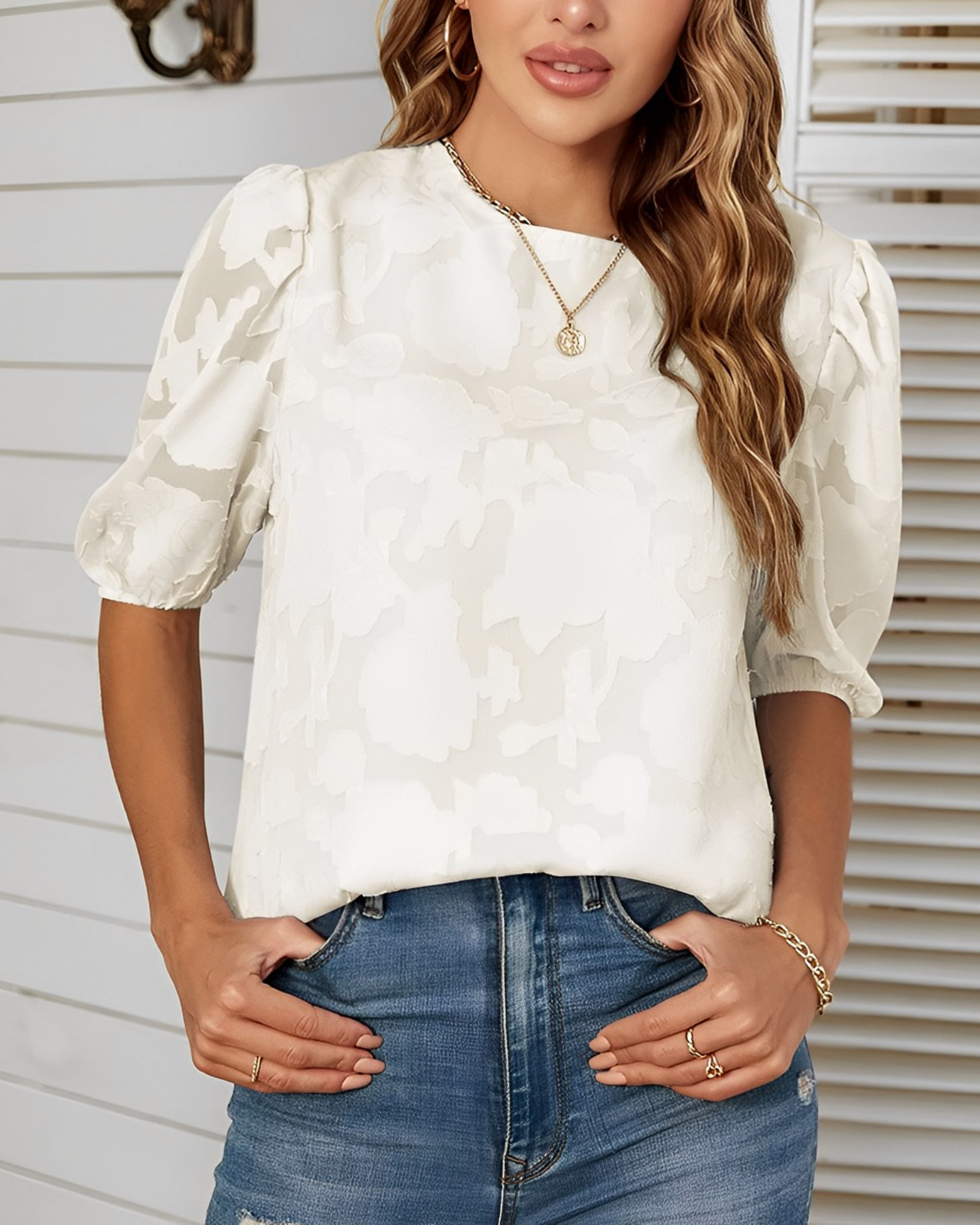 Camicetta in chiffon con maniche a sbuffo da donna