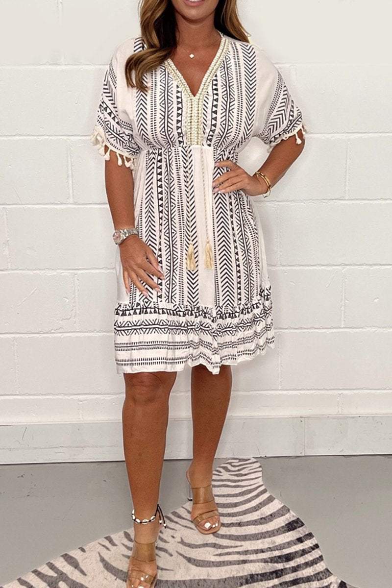 Vestito boho chic corto con maniche corte – abito donna sopra il ginocchio