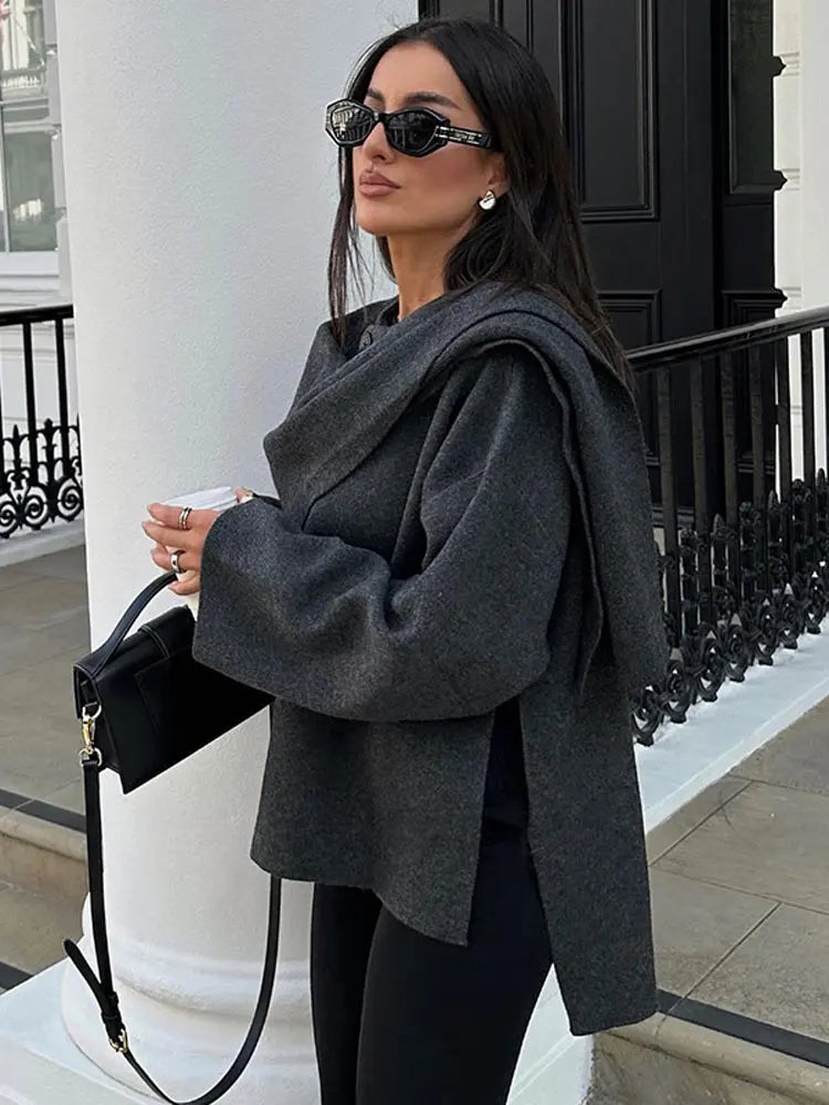 Elegante cappotto da donna con collo a scialle