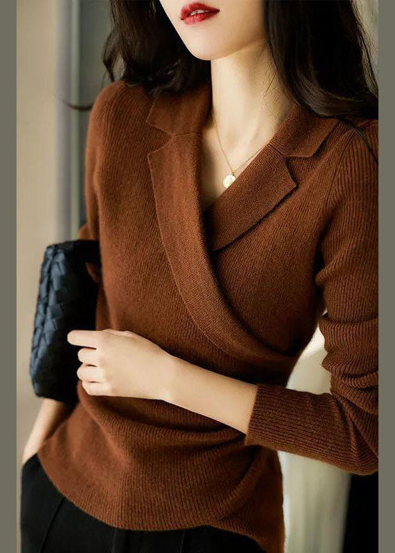 Maglione da donna con colletto alla Peter Pan - Maglieria asimmetrica aderente