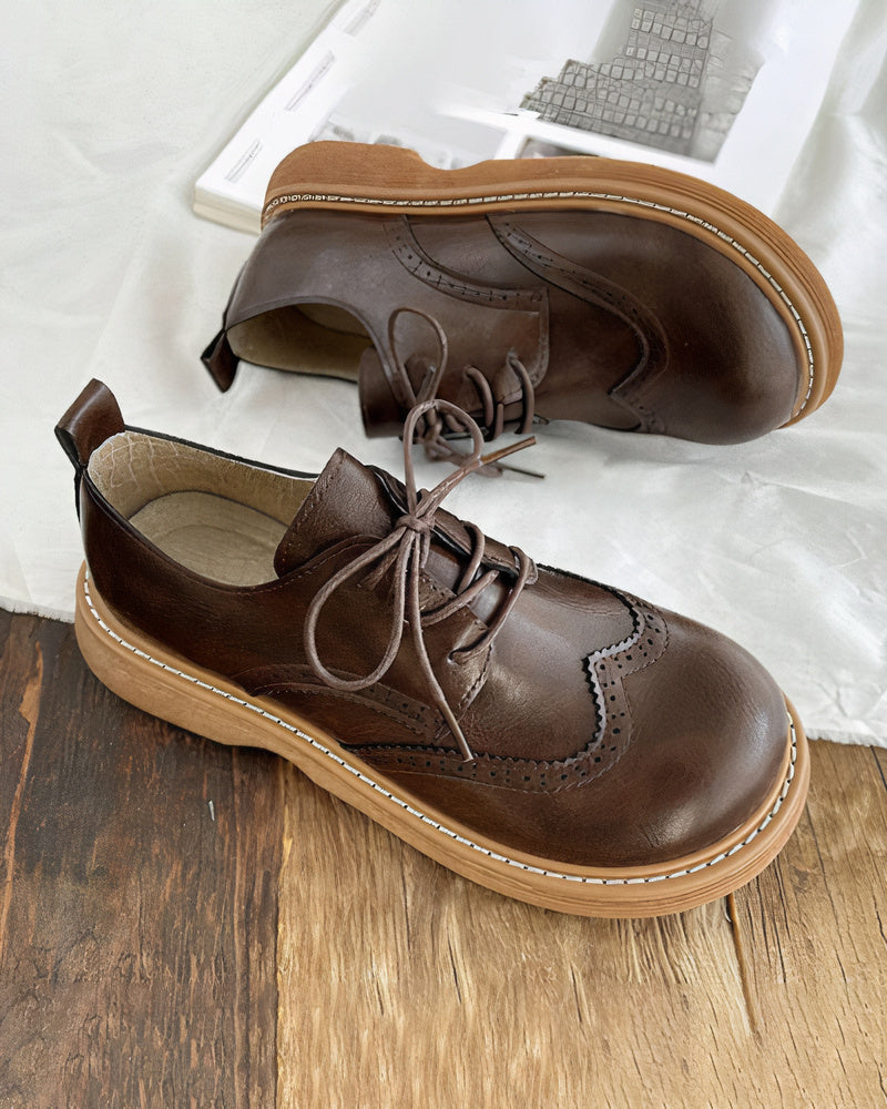 Scarpe Oxford in pelle da donna in stile retrò: eleganza e comfort