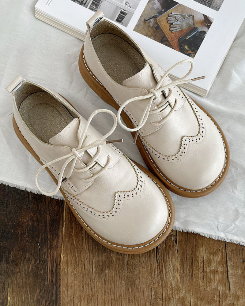 Scarpe Oxford in pelle da donna in stile retrò: eleganza e comfort