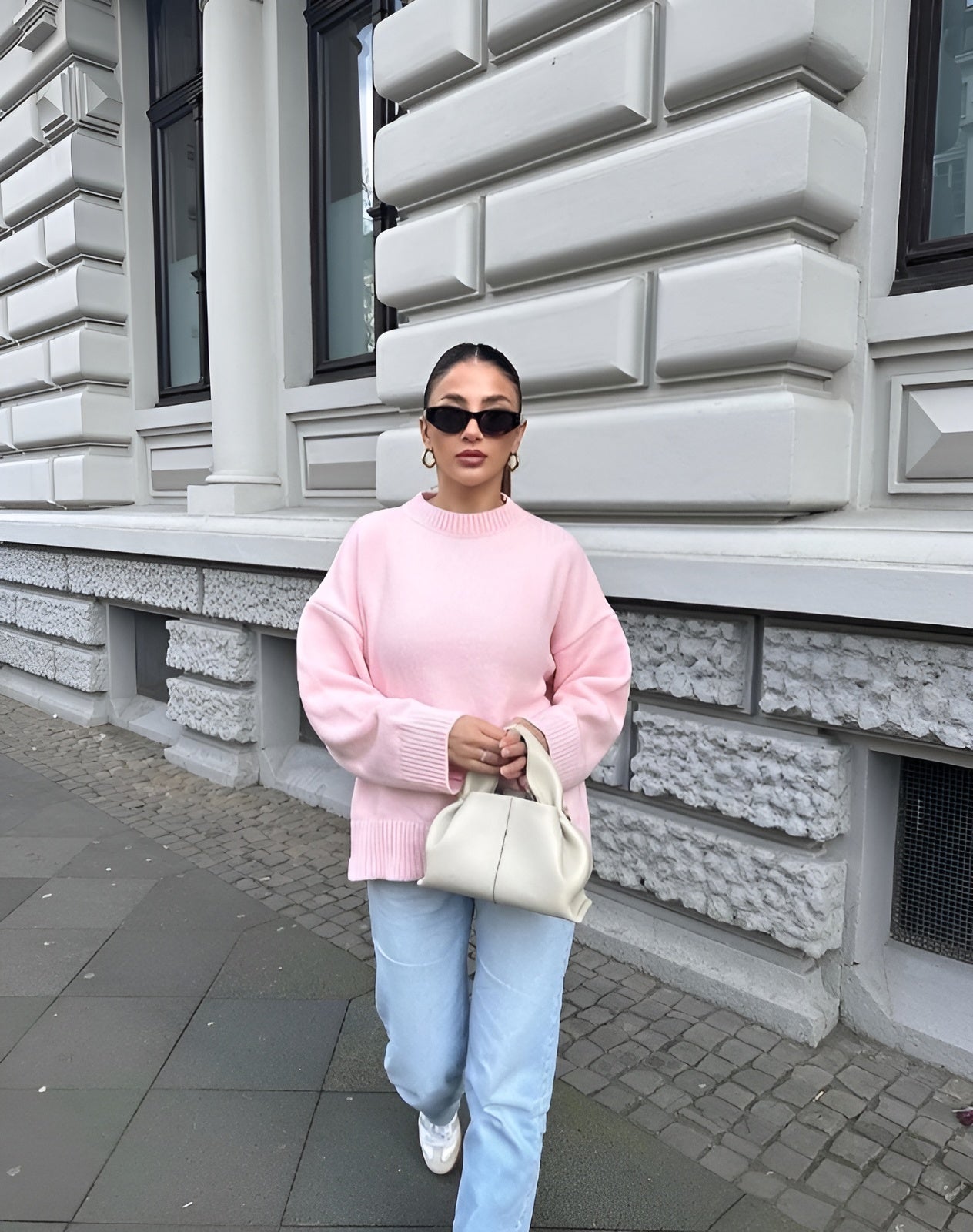 Maglione oversize alla moda da donna con scollo rotondo - elegante e comodo