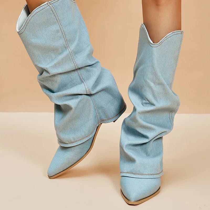Stivali in denim alla moda per donna: eleganti e comodi