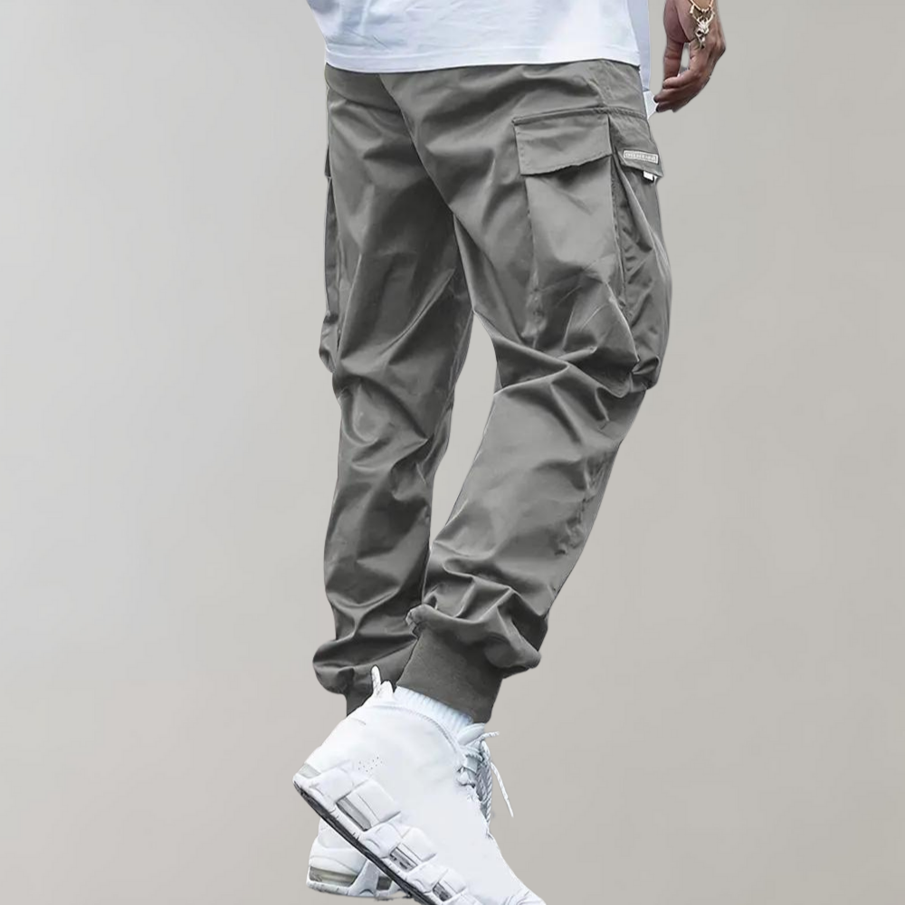 Pantaloni cargo da uomo resistenti, eleganti e funzionali