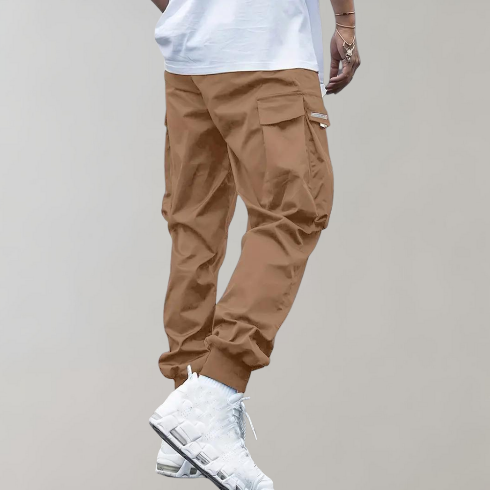 Pantaloni cargo da uomo resistenti, eleganti e funzionali