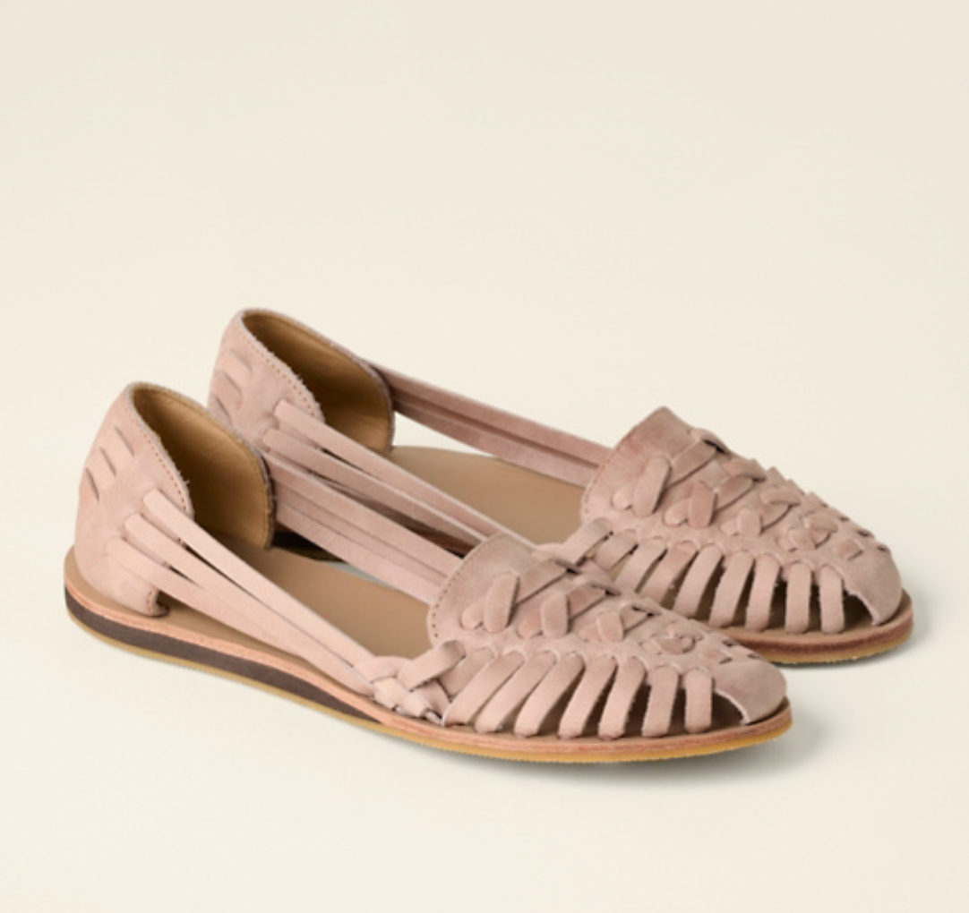 Sandali intrecciati da donna in stile huarache – scarpe basse estive con punta chiusa