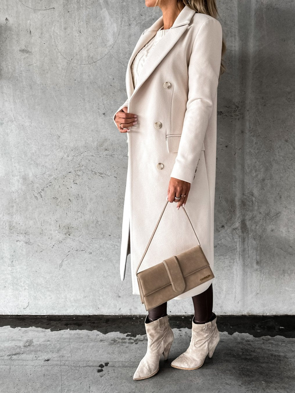 Elegante cappotto lungo da donna