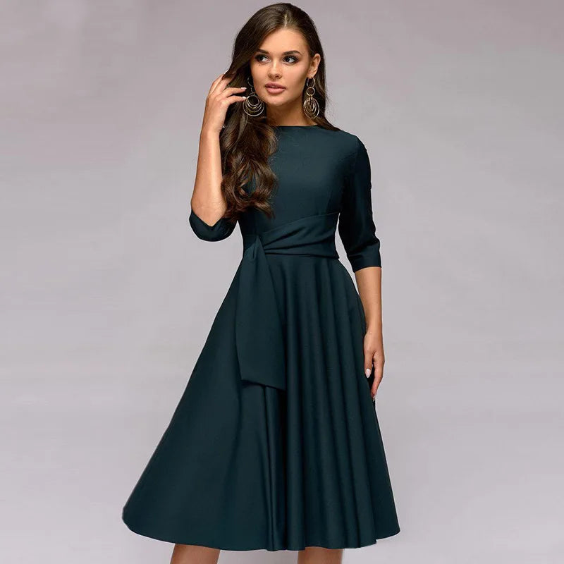Sofisticato abito formale da donna con cintura - Premium, lusinghiero