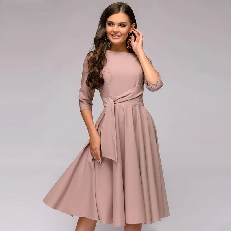 Sofisticato abito formale da donna con cintura - Premium, lusinghiero