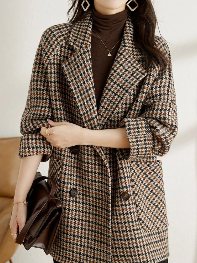 Cappotto invernale da donna lungo oversize a quadri caldo ed elegante
