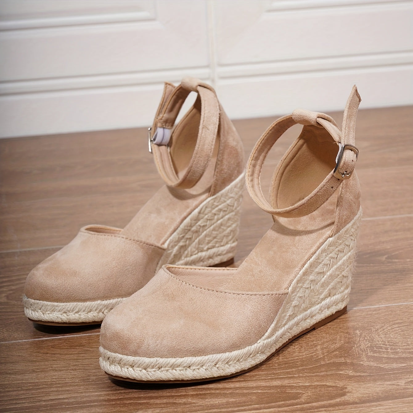 Wedge donna in rafia con fibbia – sandali comodi e alla moda
