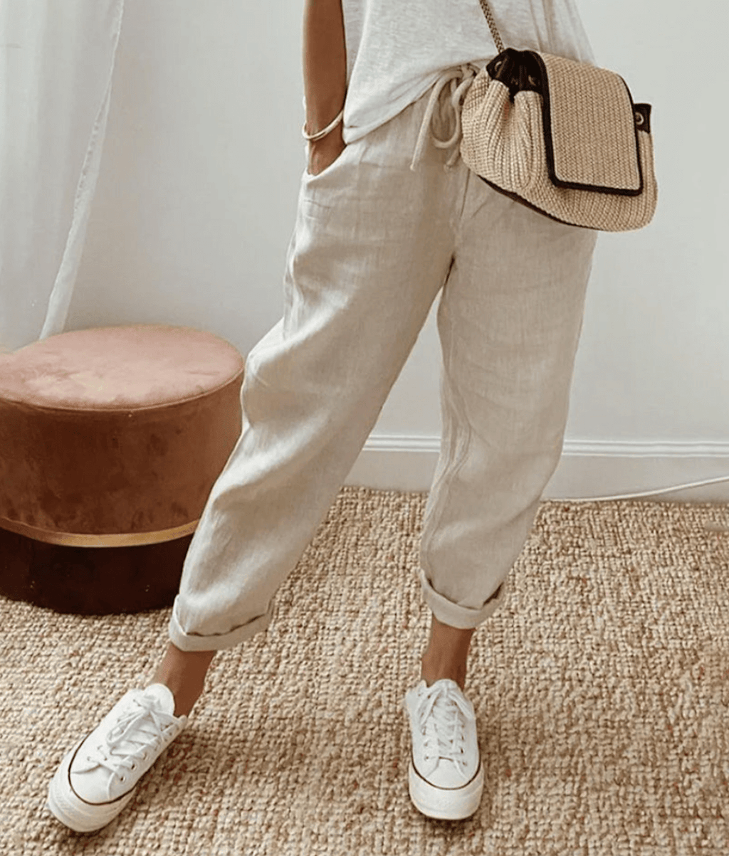 Pantaloni classici da donna in lino leggero e aderente