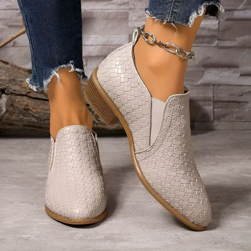 Scarpe Oxford da donna in pelle intrecciata nera - Tacco largo slip-on
