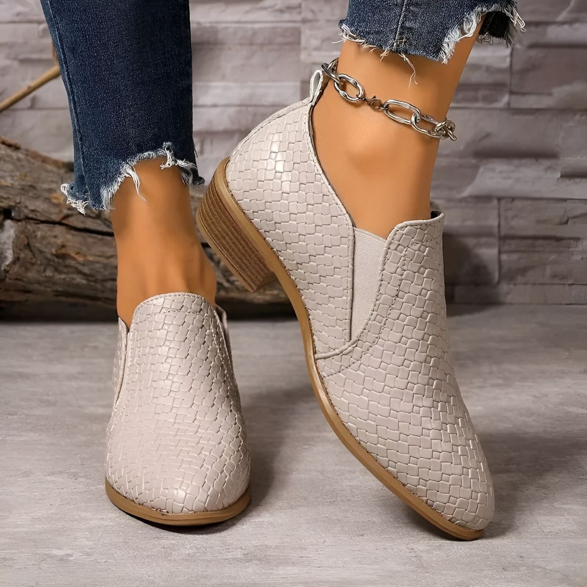 Scarpe Oxford da donna in pelle intrecciata nera - Tacco largo slip-on