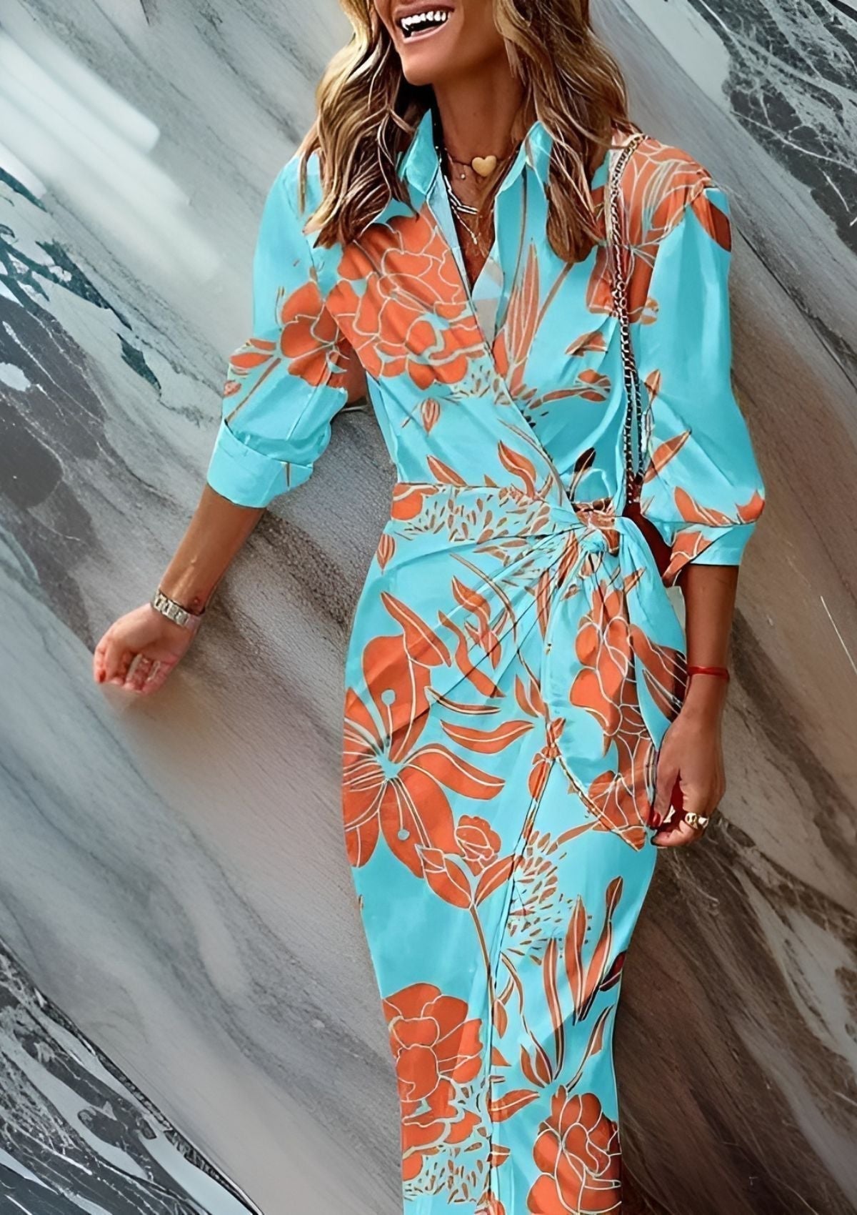 Abito camicia aderente stampato da donna