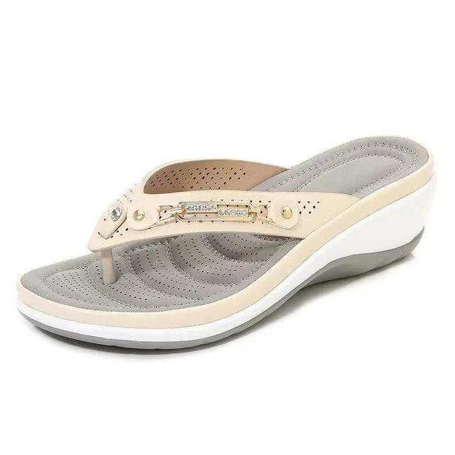 Pantofole estive ortopediche da donna con zeppa bassa – Plantare morbido imbottito, design traspirante e di supporto per comfort tutto il giorno