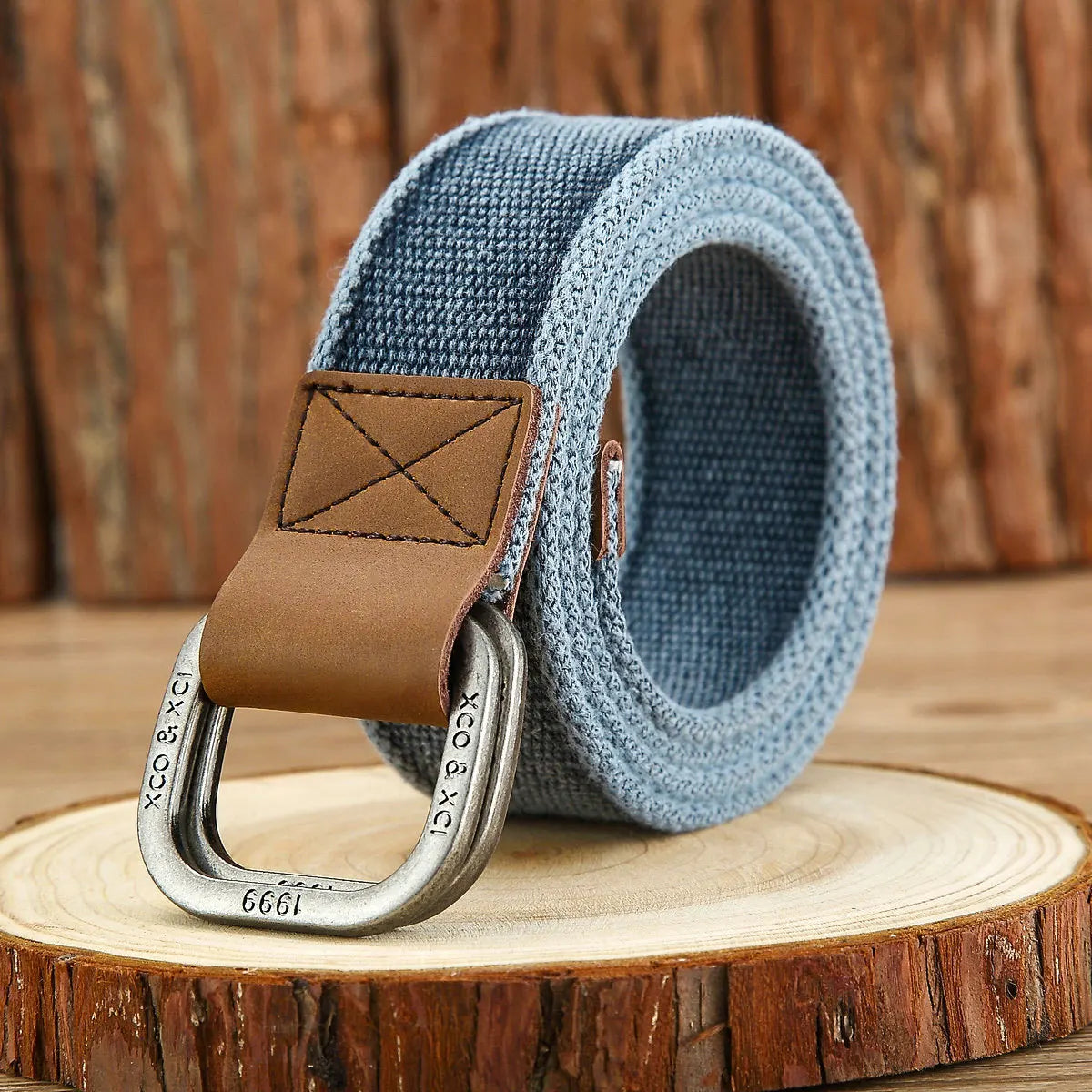 Cintura in tela di design per uomo: accessorio casual ed elegante per jeans