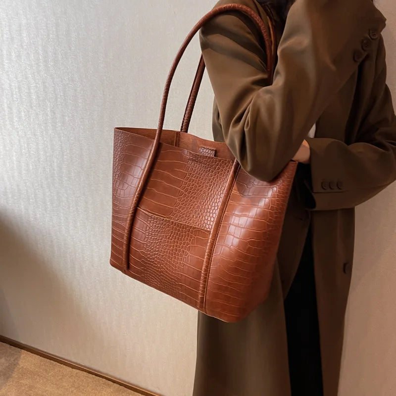Borsa classica esclusiva in pelle marrone per donna