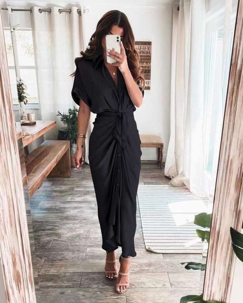 Maxi abito da donna, sofisticato ed elegante, con chiusura a bottoni