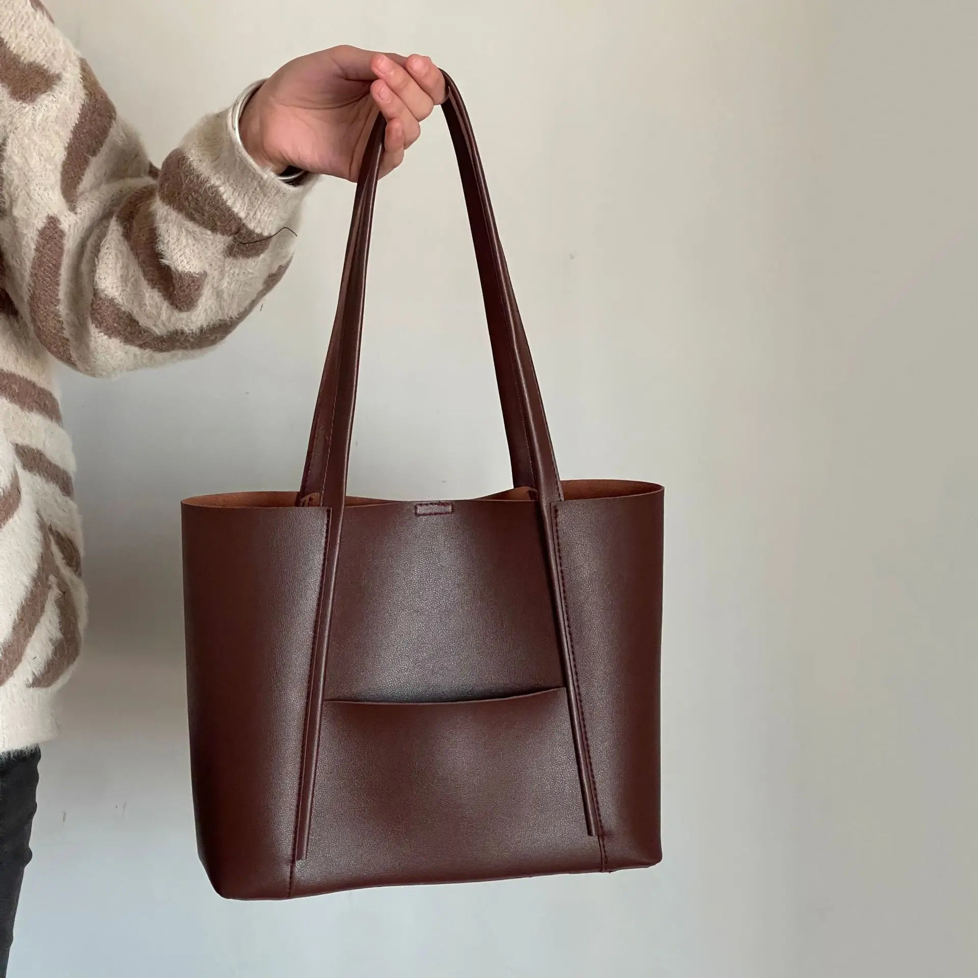 Borsa a tracolla in pelle resistente e spaziosa per donna - Borsa a tracolla chic