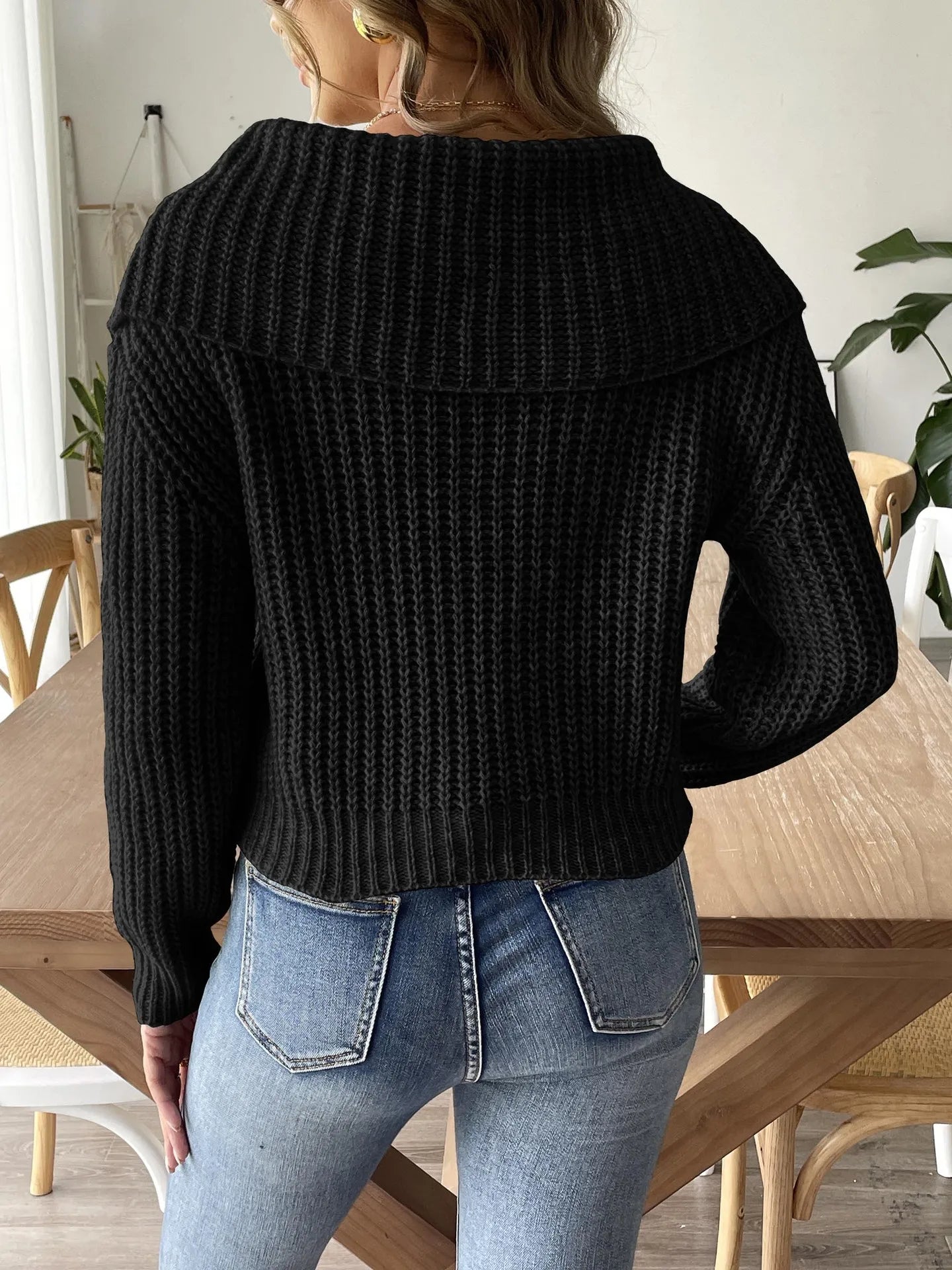 Elegante maglione da donna con collo a margherita - Maglia aderente e comoda