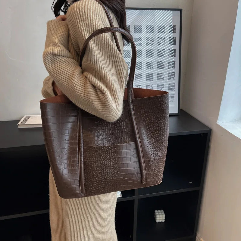 Borsa classica esclusiva in pelle marrone per donna
