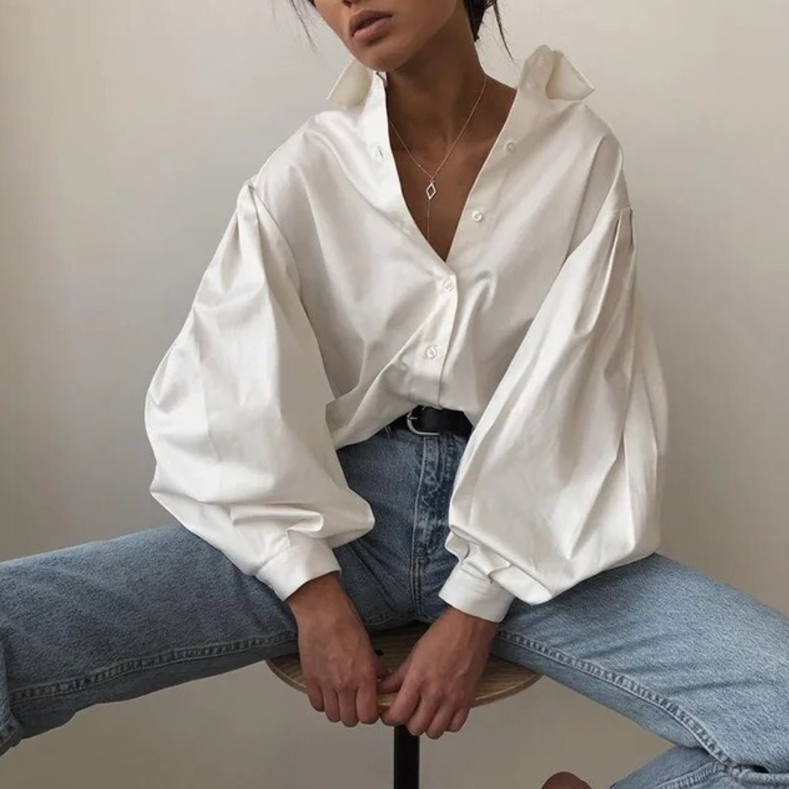 Camicetta bianca con maniche a sbuffo da donna - Camicia elegante e comoda