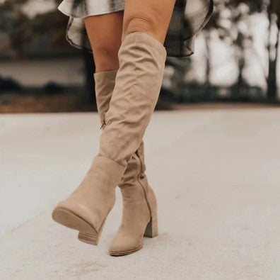 Stivali al ginocchio eleganti e di qualità da donna