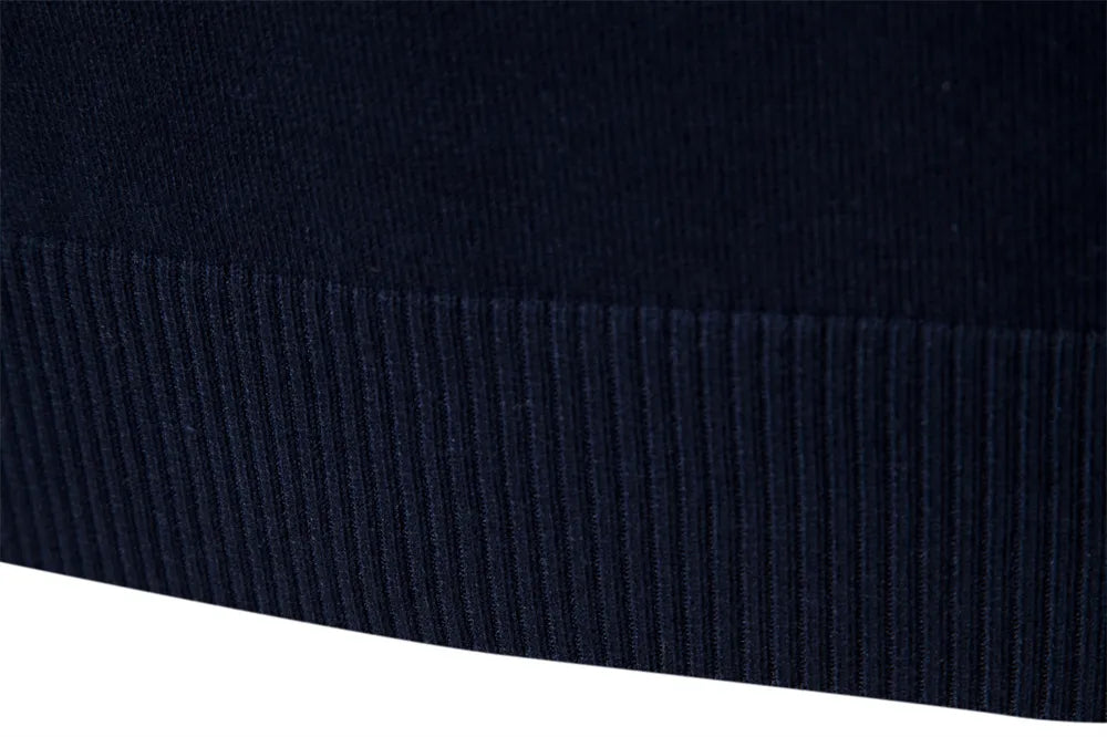 Maglione a righe con cerniera da uomo: stile senza tempo e comfort moderno