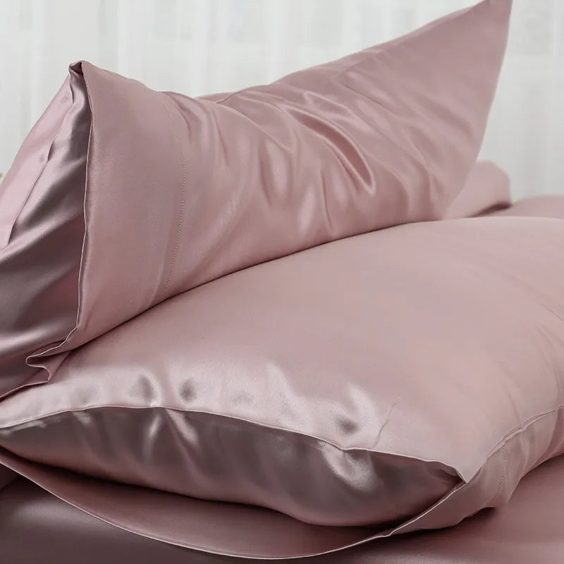 Federe eleganti in raso – effetto seta per un sonno di lusso