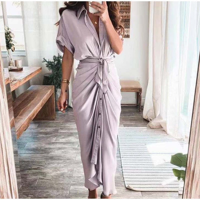 Maxi abito da donna, sofisticato ed elegante, con chiusura a bottoni