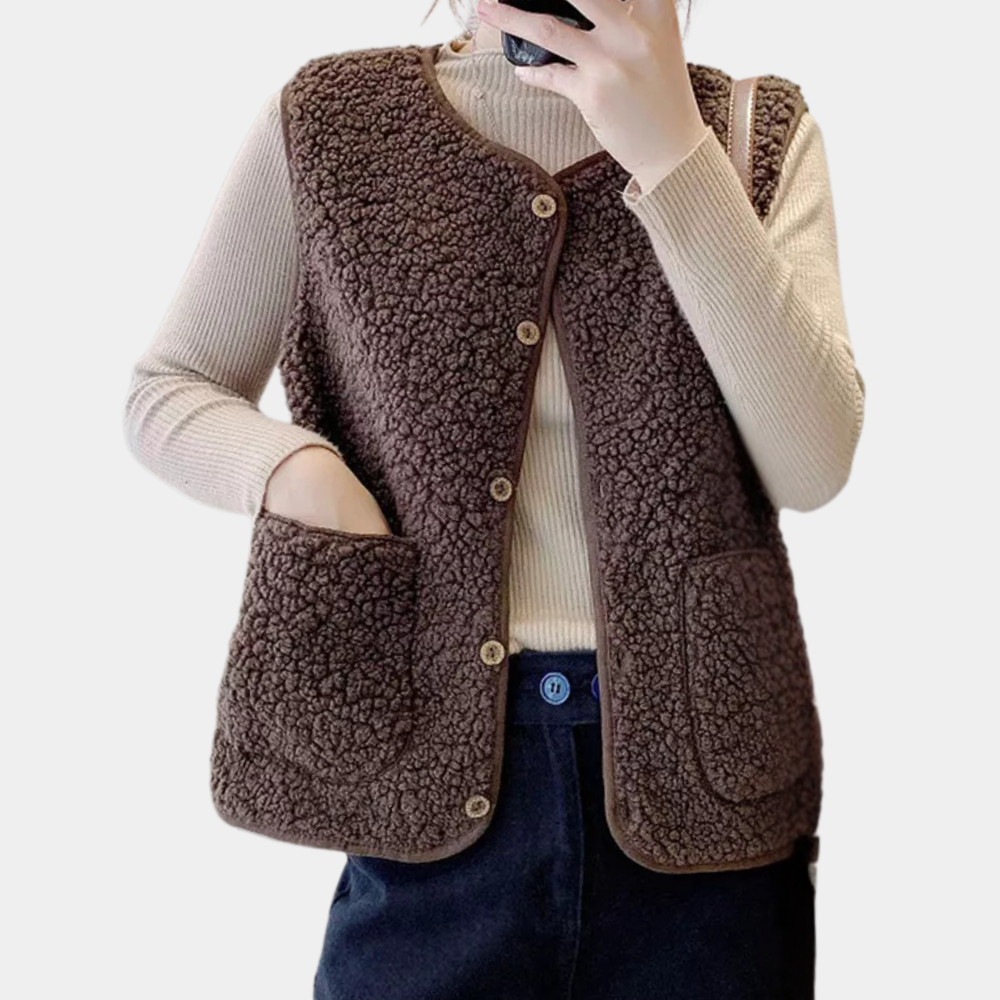 Gilet in sherpa - trendy gilet con bottoni da donna