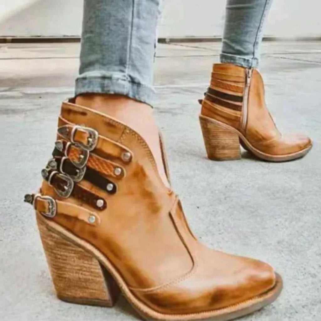 Stivali con tacco bohémien da donna