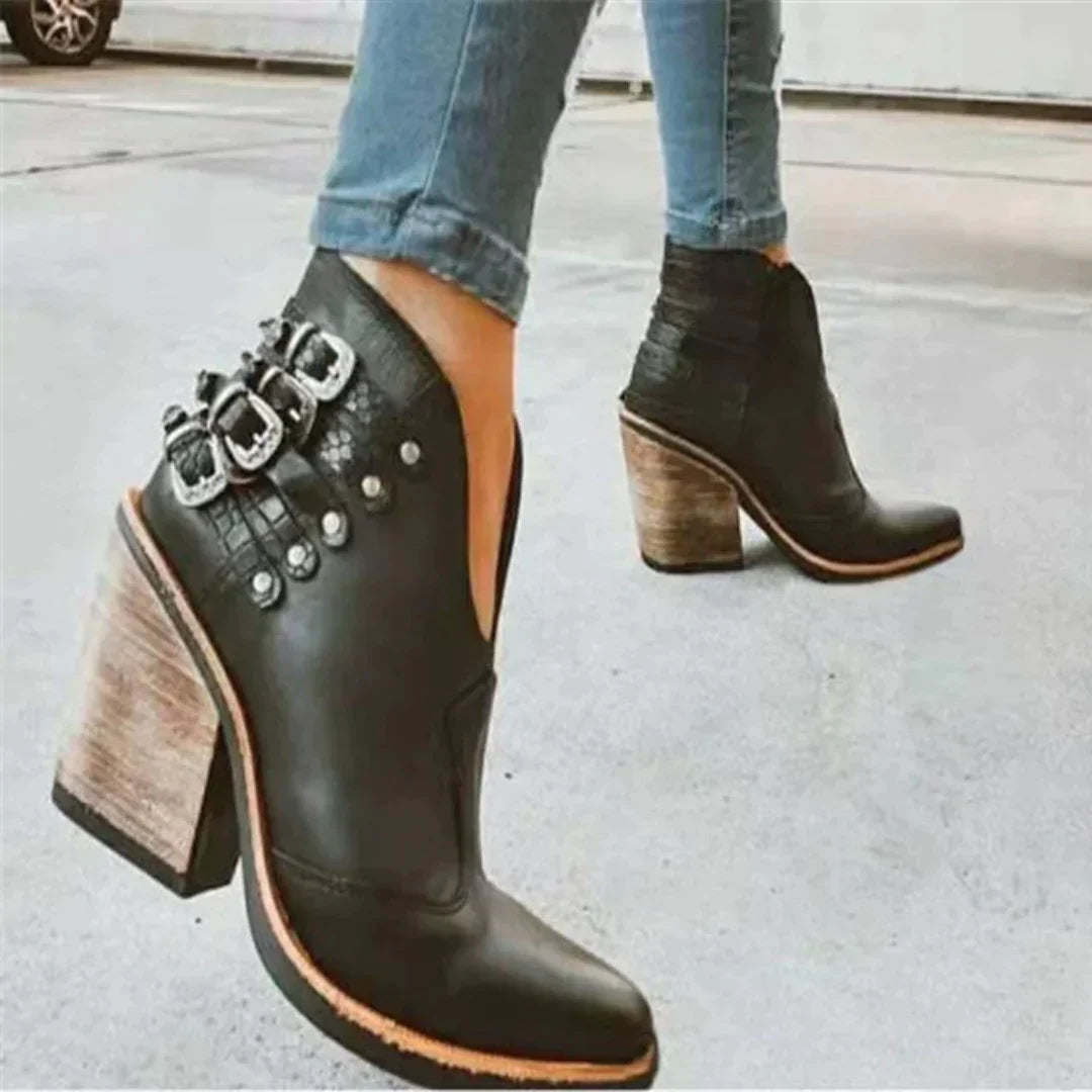 Stivali con tacco bohémien da donna