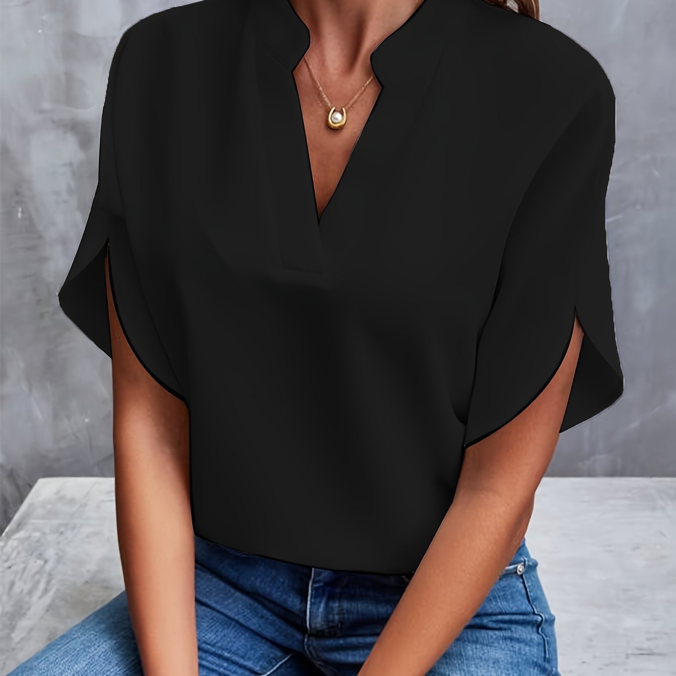Camicetta elegante da donna a maniche corte
